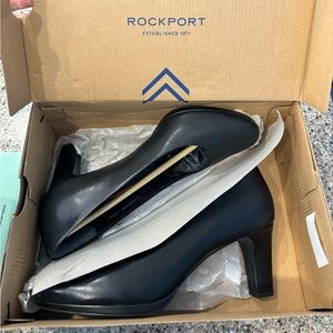 BRAND NEW Rockport Leah pumps